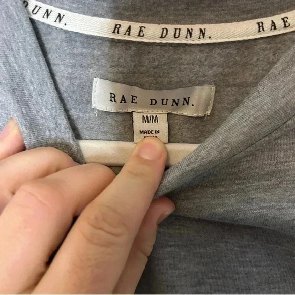 Rae Dunn Love Crewneck Sweatshirt Grey Size M - Picture 4 of 5
